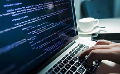 中國最小黑客汪正揚(yáng) 8歲學(xué)編程，用鍵盤敲出不一樣童年